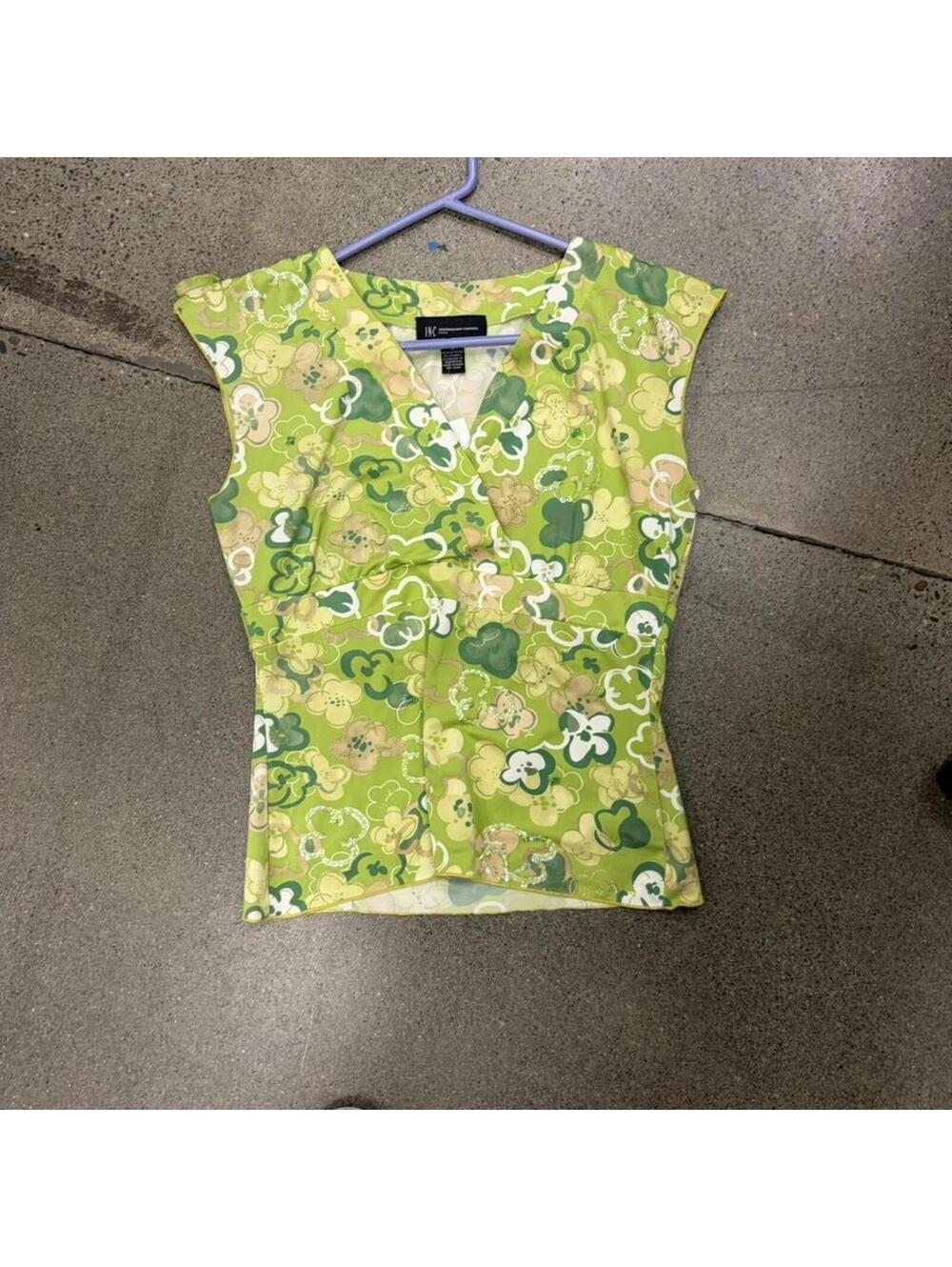 Green floral print top